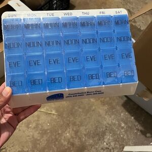 NWT still shrink wrapped medi tray